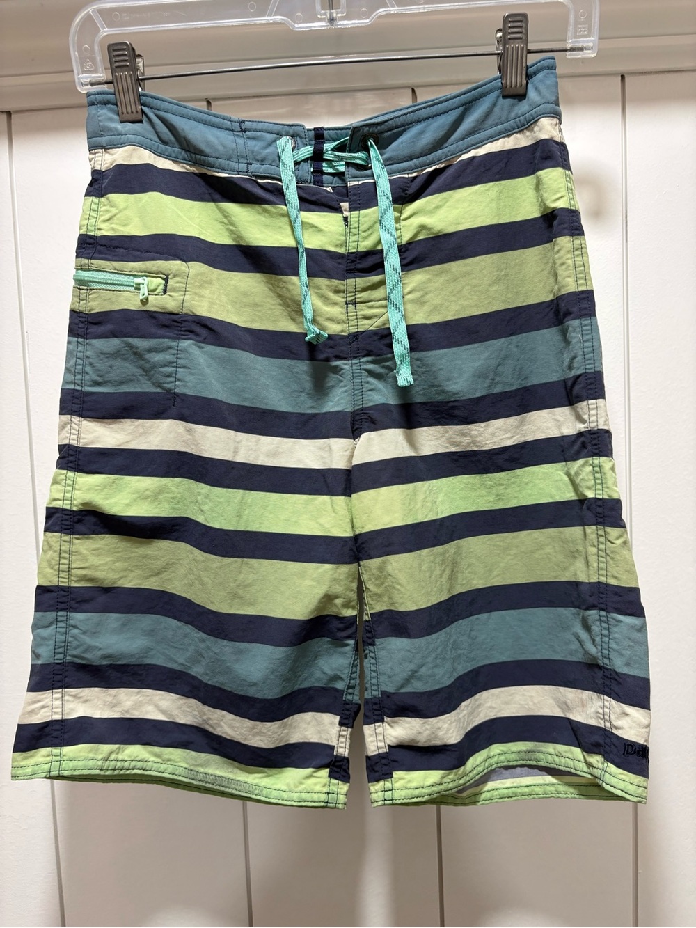 PATAGONIA BOYS WAVEFARER BOARDSHORTS WATER RIBBON BIG NETTLE GREEN 67817 SIZE 12